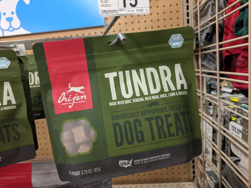 Pet Supply Store «Petco Animal Supplies», reviews and photos, 891 NE D St, Grants Pass, OR 97526, USA