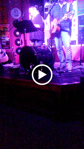 Restaurant «The Gilroy Neighborhood Pub», reviews and photos, 140 University Ave, Clarksville, TN 37040, USA