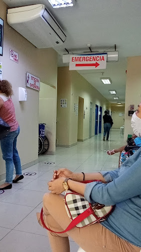 Opiniones de Clinica Santa Gema en Guayaquil - Hospital