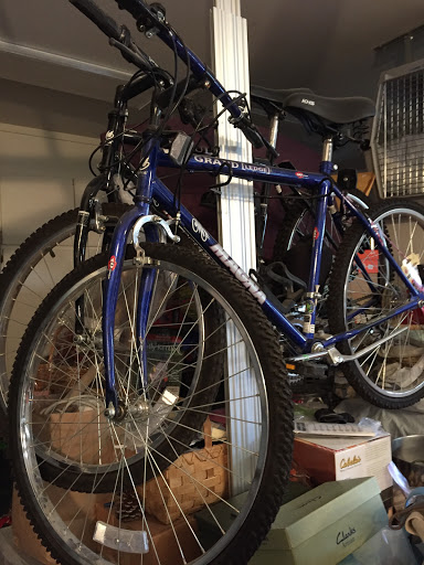 Sporting Goods Store «Bike Shop», reviews and photos, 2630 Windmill Pkwy, Henderson, NV 89074, USA