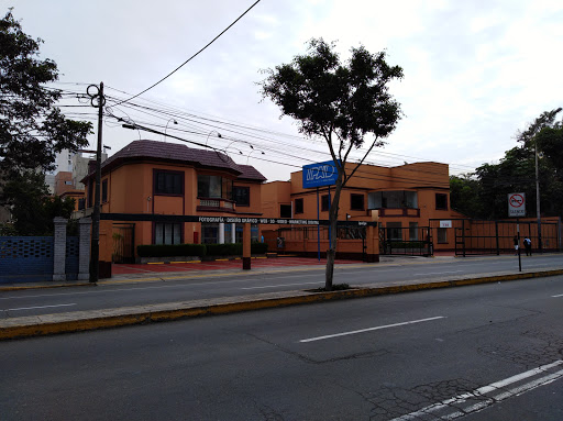 IPAD - Peruvian Institute of Art and Design