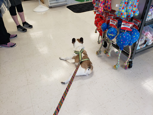 Pet Supply Store «Natural Pet Center», reviews and photos, 3037 13th Ave S, Fargo, ND 58103, USA