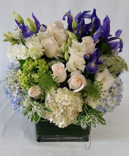 Florist «Louis Gardens Florist», reviews and photos, 1251 S Beach Blvd q, La Habra, CA 90631, USA