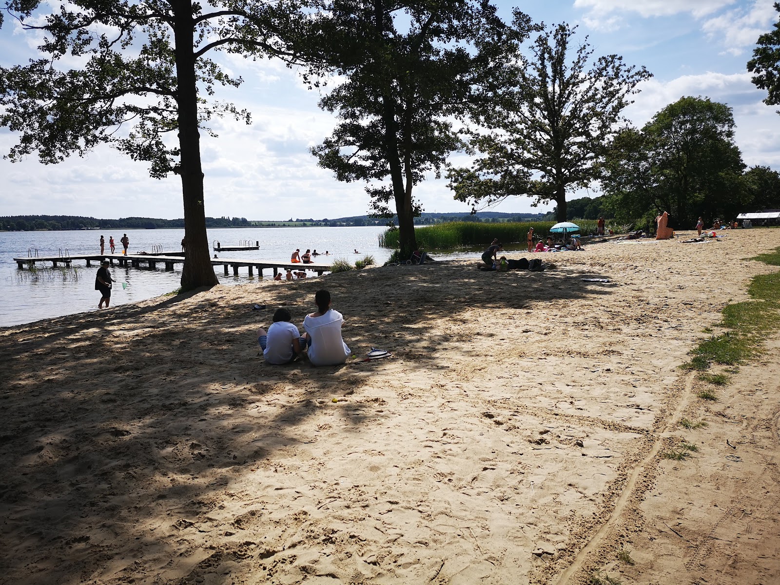 Zdjęcie Badestrand Haveltourist z powierzchnią beżowy piasek