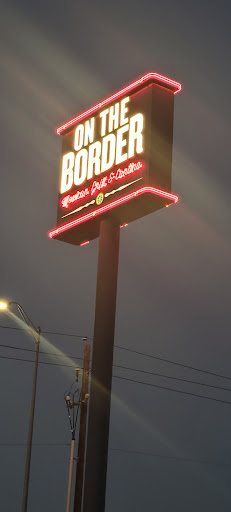 Mexican Restaurant «On The Border Mexican Grill & Cantina», reviews and photos, 2500 Airport Frwy, Bedford, TX 76022, USA