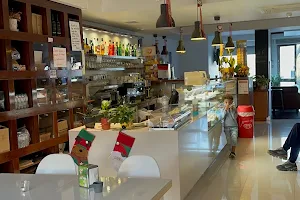 Miki Café-Lounge-Bar image