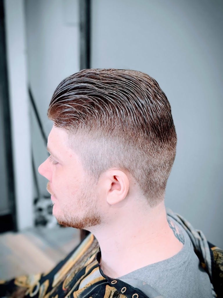 Dillons barber shop 25901