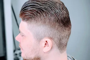 Dillons barber shop image