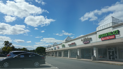 Shopping Mall «Route 18 Shopping Center», reviews and photos, 1020 NJ-18, East Brunswick, NJ 08816, USA