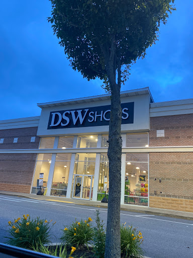 Shoe Store «DSW Designer Shoe Warehouse», reviews and photos, 1360 S Washington St, North Attleborough, MA 02760, USA