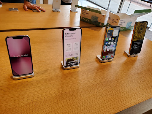 Computer Store «Apple Lehigh Valley», reviews and photos, 250 Lehigh Valley Mall, Whitehall, PA 18052, USA