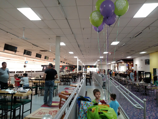 Sports Complex «Waterford Lanes», reviews and photos, 7100 Cooley Lake Rd, Waterford Twp, MI 48327, USA