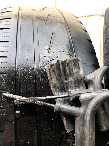 Tire Shop «Discount Tire Store - Bountiful, UT», reviews and photos, 2527 S Main St, Bountiful, UT 84010, USA