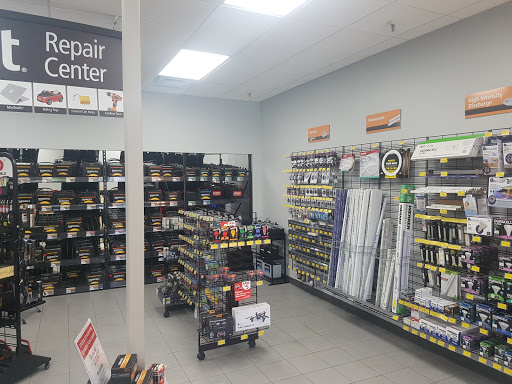 Car Battery Store «Batteries Plus Bulbs», reviews and photos, 1701 E 116th St, Carmel, IN 46032, USA