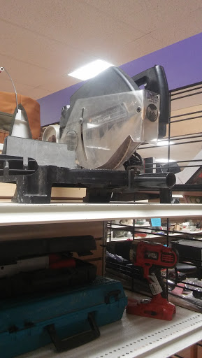 Shopping Mall «Hillcrest Shopping Center», reviews and photos, 1701 N Larkin Ave, Crest Hill, IL 60403, USA