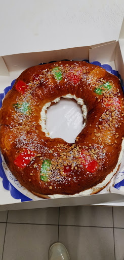 Pastelería Antón en Venta de Baños, Palencia