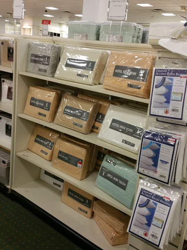 Department Store «Century 21 Department Store», reviews and photos, 1085 Old Country Rd, Westbury, NY 11590, USA