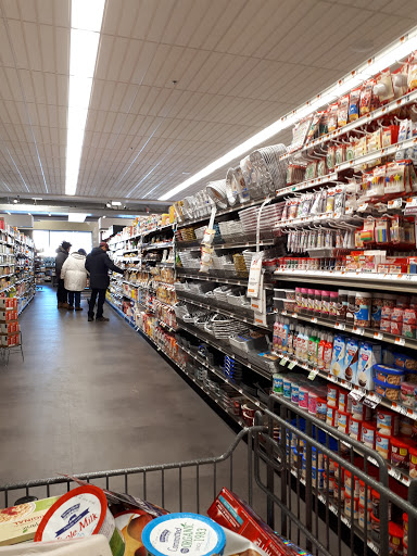 Supermarket «Roche Bros. West Roxbury», reviews and photos, 1800 Centre St, West Roxbury, MA 02132, USA
