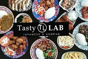 Tasty Lab image