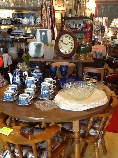 Thrift Store «Mustard Seed thrift store and outreach.», reviews and photos, 124 Molalla Ave, Oregon City, OR 97045, USA