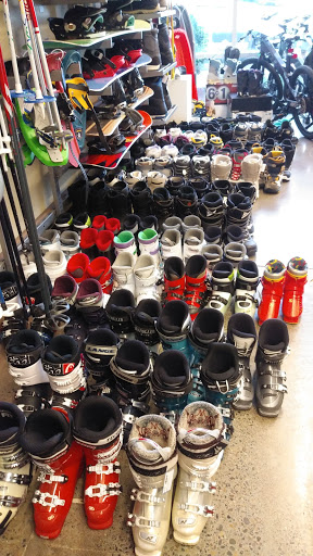 Sporting Goods Store «Second Gear Sports», reviews and photos, 6529 California Ave SW, Seattle, WA 98136, USA