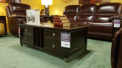 Furniture Store «Raymour & Flanigan Furniture and Mattress Store», reviews and photos, 110 S West End Blvd, Quakertown, PA 18951, USA