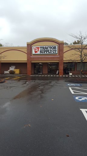 Home Improvement Store «Tractor Supply Co.», reviews and photos, 67 Palomba Dr, Enfield, CT 06082, USA