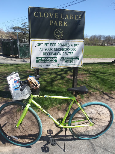 Golf Course «Silver Lake Golf Course», reviews and photos, 915 Victory Blvd, Staten Island, NY 10301, USA