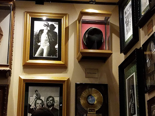 Restaurant «Hard Rock Cafe», reviews and photos, 424 S 4th St, Louisville, KY 40202, USA