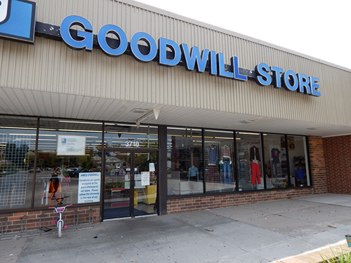 Goodwill, 3718 Lincoln Way, Ames, IA 50014, USA, 