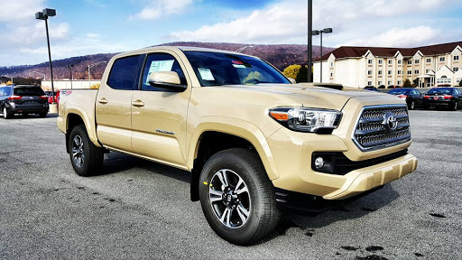 Toyota Dealer «Freedom Toyota», reviews and photos, 41 Industrial Dr, Hamburg, PA 19526, USA