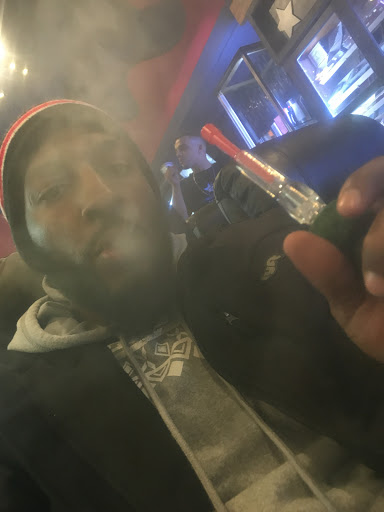 Tobacco Shop «Hollywood Smokes», reviews and photos, 6857 159th St, Tinley Park, IL 60477, USA