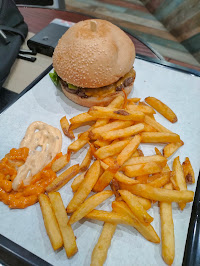 Plats et boissons du Restaurant de hamburgers Billy burger à Saint-Germain-en-Laye - n°1