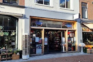 Kite Shop image
