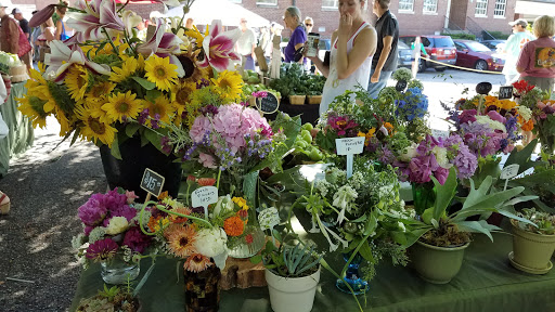 Produce Market «Douglass Loop Farmers Market», reviews and photos, 2005 Douglass Blvd, Louisville, KY 40205, USA