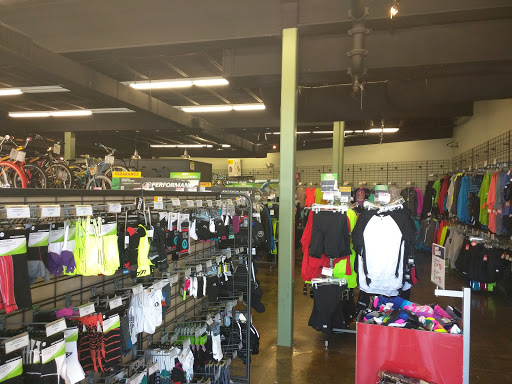 Bicycle Store «Performance Bicycle», reviews and photos, 1300 S Christopher Columbus Blvd, Philadelphia, PA 19147, USA