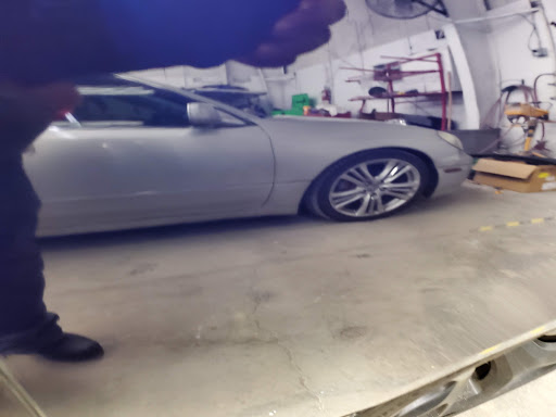 Auto Body Shop «Service King Collision Repair of South Fredericksburg», reviews and photos, 10881 Houser Dr, Fredericksburg, VA 22408, USA