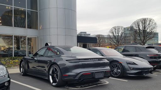 Porsche Dealer «Porsche of Tysons Corner», reviews and photos, 8601 Westwood Center Dr, Vienna, VA 22182, USA