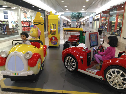 Shopping Mall «Oakwood Mall», reviews and photos, 4800 Golf Rd, Eau Claire, WI 54701, USA