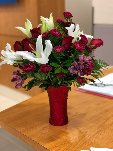 Florist «Elite Floral & Gift Shoppe», reviews and photos, 504 N Alafaya Trail #109, Orlando, FL 32828, USA