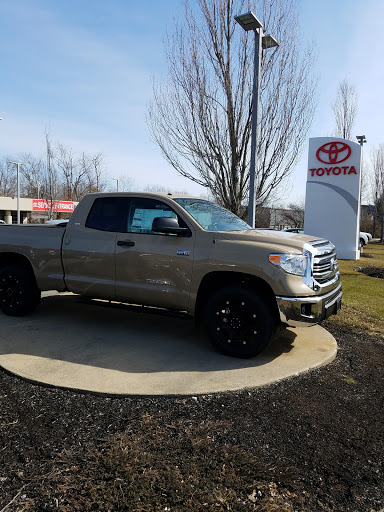 Toyota Dealer «Ira Toyota of Tewksbury», reviews and photos, 468 Main St, Tewksbury, MA 01876, USA