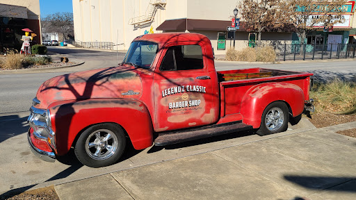 Barber Shop «LEGENDZ CLASSIC BARBER SHOP», reviews and photos, 207 N Center St, Arlington, TX 76011, USA