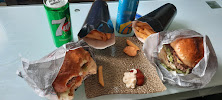 Plats et boissons du Restaurant de hamburgers Snacking Bus Le Diner's à Lannion - n°2