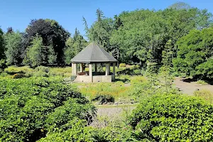 Hexthorpe Park Aviary image