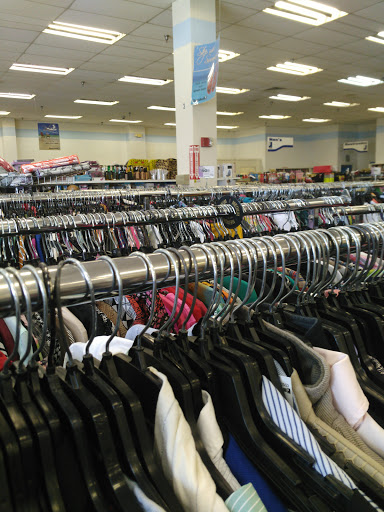 Thrift Store «Goodwill Tampa Store», reviews and photos, 4102 W Hillsborough Ave, Tampa, FL 33614, USA