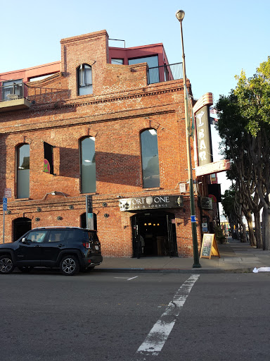 Bar «Fort 1 SF», reviews and photos, 2801 Leavenworth St, San Francisco, CA 94133, USA