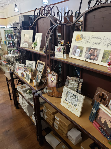 Christian Book Store «Christian Gifts Outlet», reviews and photos, 651 TX-46 BUS #230, New Braunfels, TX 78130, USA