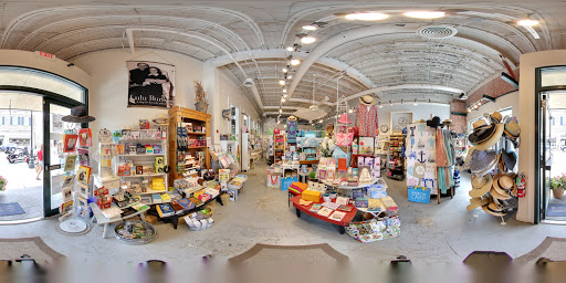 Gift Shop «Lulu Burgess», reviews and photos, 917 Bay St E, Beaufort, SC 29902, USA