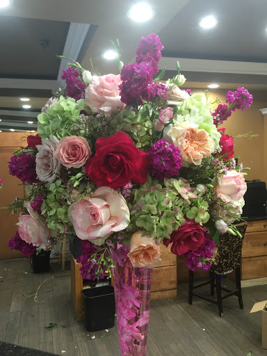 Florist «Eltingville Florist», reviews and photos, 3938 Richmond Ave, Staten Island, NY 10312, USA