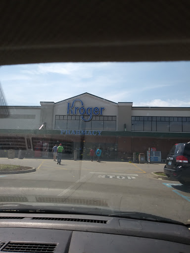 Grocery Store «Kroger», reviews and photos, 1300 Anderson County Ems Rd, Lawrenceburg, KY 40342, USA